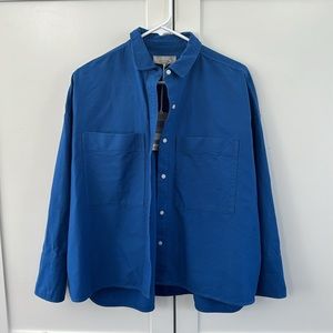 Everlane Boxy Oxford in S deep blue